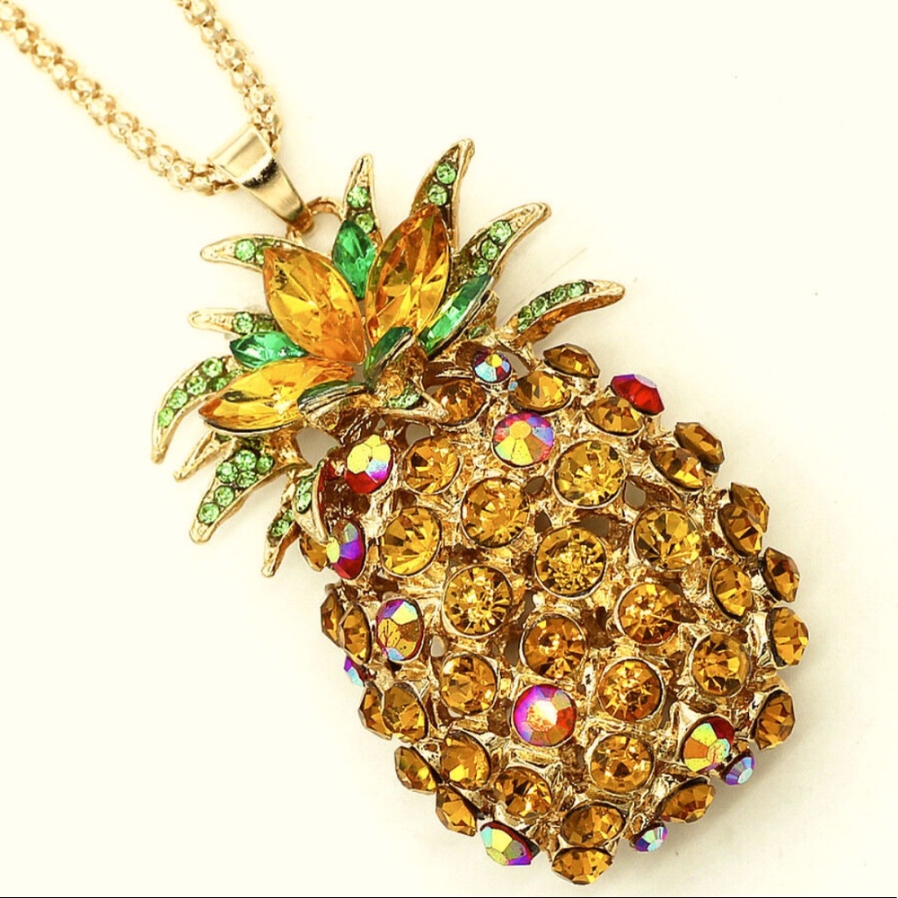 NWT BETSEY JOHNSON PINEAPPLE NECKLACE